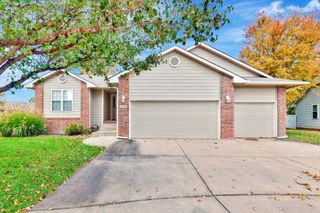 2343 N Covington Ct, Wichita, KS 67205