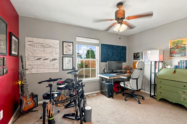 4631 W Bull Run Battle Street, Battlefield, MO 65619