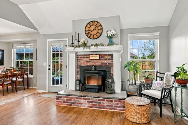 4631 W Bull Run Battle Street, Battlefield, MO 65619