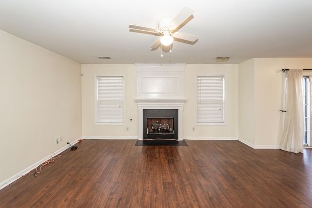 132 Thousand Oaks Circle, Goose Creek, SC 29445