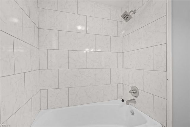 882 Catalina DR, Newport News, VA 23608