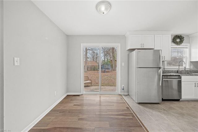 882 Catalina DR, Newport News, VA 23608