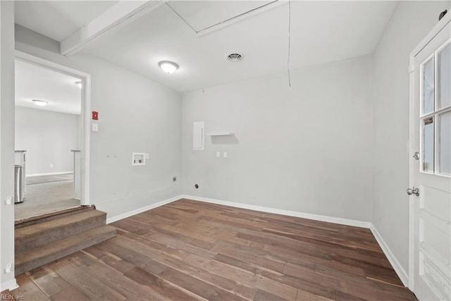 882 Catalina DR, Newport News, VA 23608