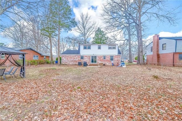 882 Catalina DR, Newport News, VA 23608