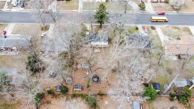 882 Catalina DR, Newport News, VA 23608
