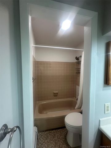 733 Jacqueline Drive, Valley Cottage, NY 10989