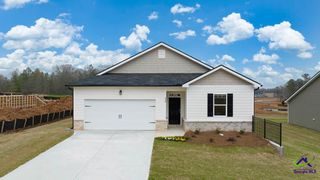 1402 Adirondac Way, Bonaire, GA 31005