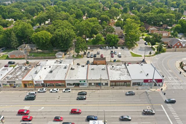 5005 W 95th Street, Oak Lawn, IL 60453