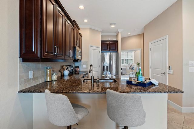 6043 ANCHORAGE WAY S, St Petersburg, FL 33712