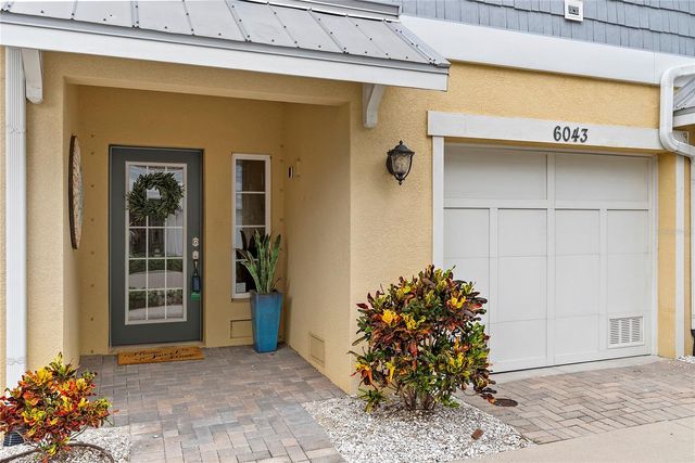 6043 ANCHORAGE WAY S, St Petersburg, FL 33712
