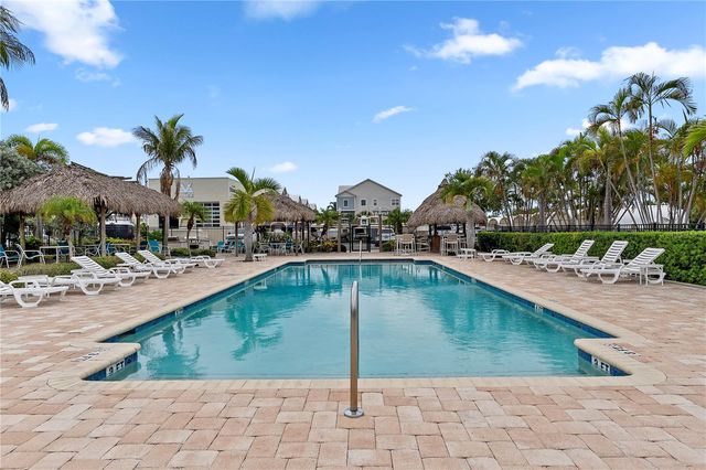 6043 ANCHORAGE WAY S, St Petersburg, FL 33712