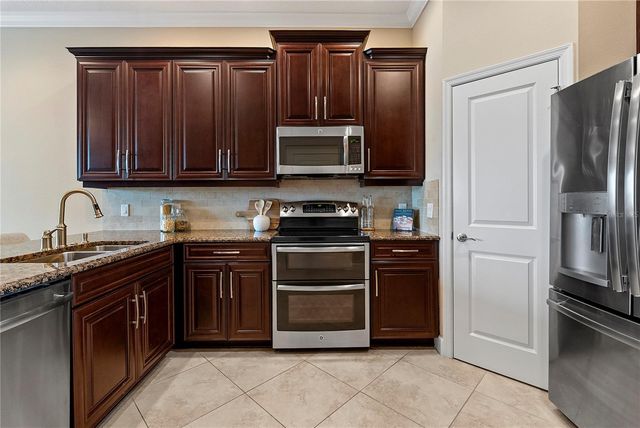 6043 ANCHORAGE WAY S, St Petersburg, FL 33712