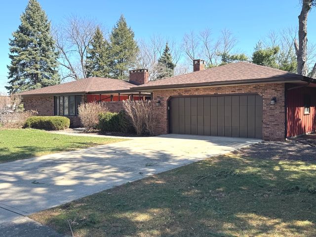 210 S Small Avenue, Kankakee, IL 60901