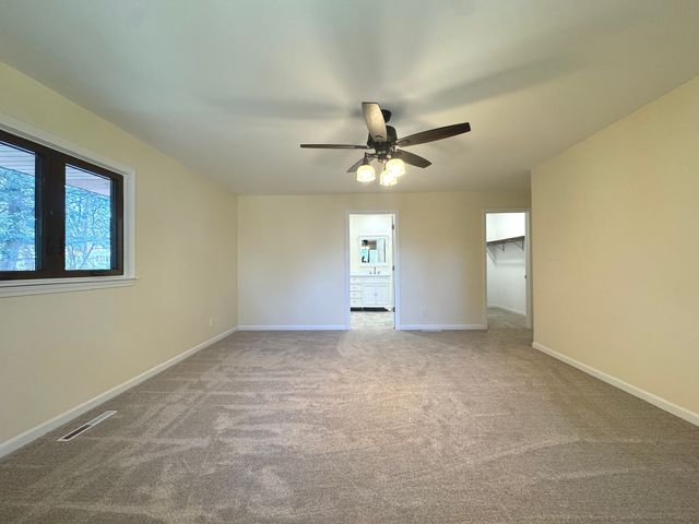 210 S Small Avenue, Kankakee, IL 60901