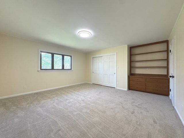 210 S Small Avenue, Kankakee, IL 60901