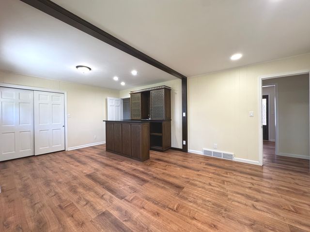 210 S Small Avenue, Kankakee, IL 60901