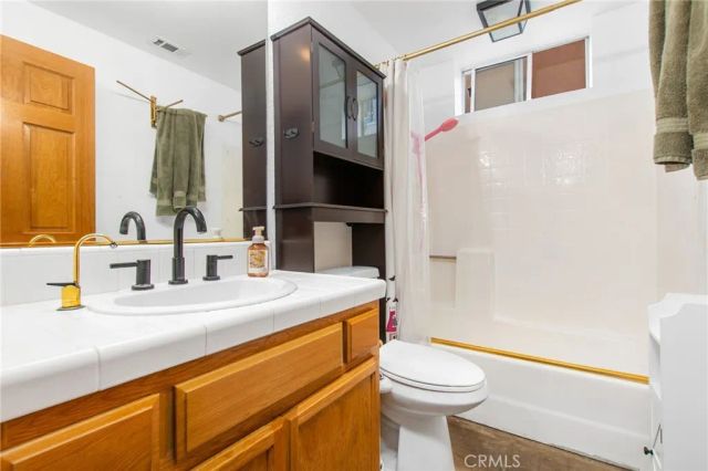 22811 Cove View, Canyon Lake, CA 92587