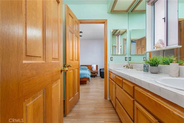 22811 Cove View, Canyon Lake, CA 92587