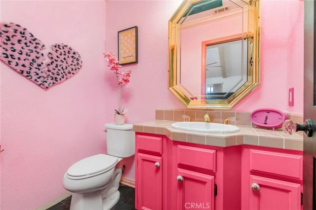 22811 Cove View, Canyon Lake, CA 92587