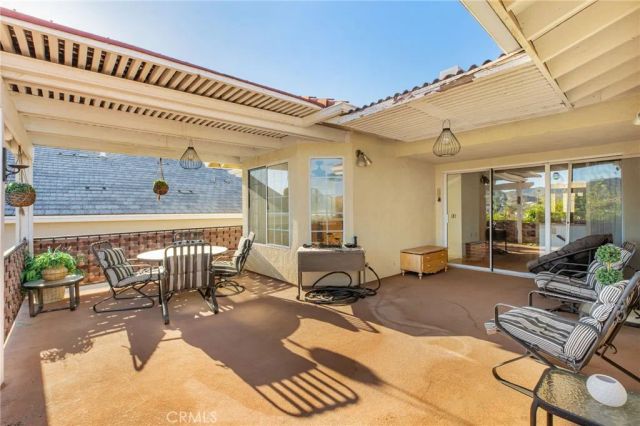 22811 Cove View, Canyon Lake, CA 92587