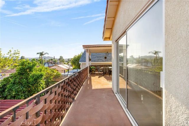 22811 Cove View, Canyon Lake, CA 92587