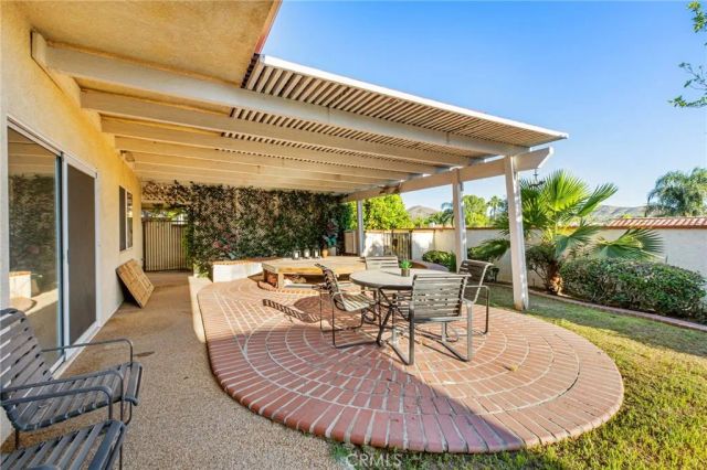 22811 Cove View, Canyon Lake, CA 92587