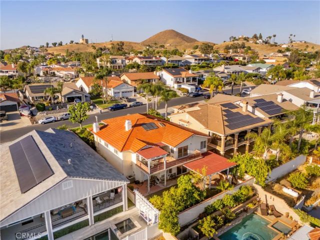 22811 Cove View, Canyon Lake, CA 92587