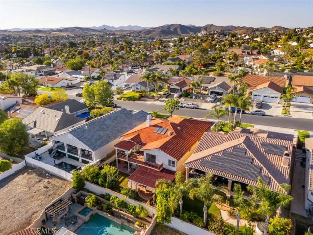 22811 Cove View, Canyon Lake, CA 92587