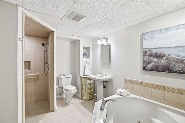 19 Debbie Ln, Milford, MA 01757