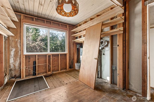 6727 21st Avenue SW, Seattle, WA 98106
