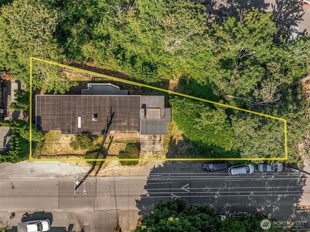 6727 21st Avenue SW, Seattle, WA 98106