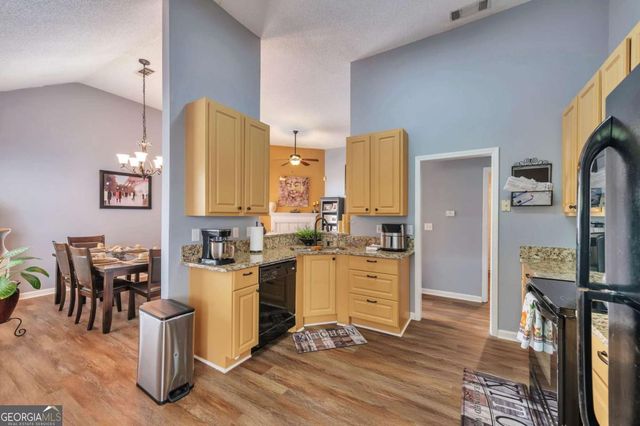 2255 Lake Royale Drive, Riverdale, GA 30296