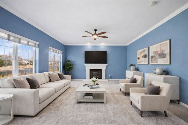 39W126 Revere House Lane, Geneva, IL 60134