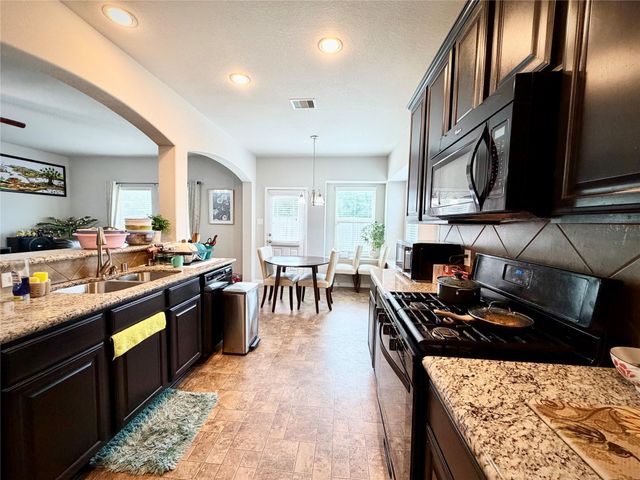 310 Gulf Winds Drive, Bacliff, TX 77518