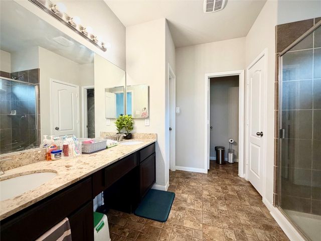 310 Gulf Winds Drive, Bacliff, TX 77518