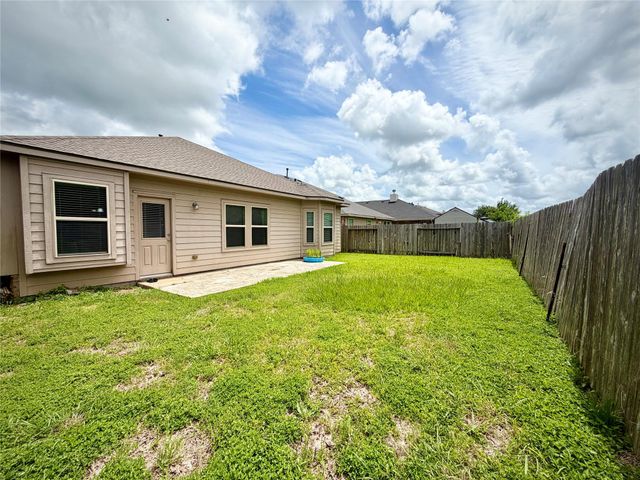 310 Gulf Winds Drive, Bacliff, TX 77518