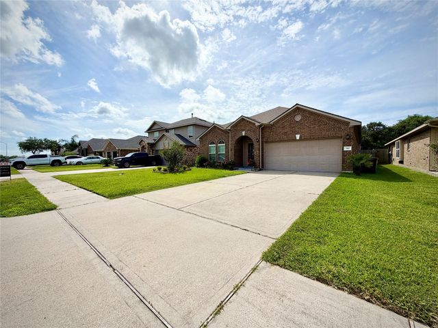 310 Gulf Winds Drive, Bacliff, TX 77518