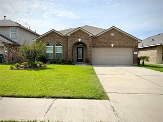 310 Gulf Winds Drive, Bacliff, TX 77518