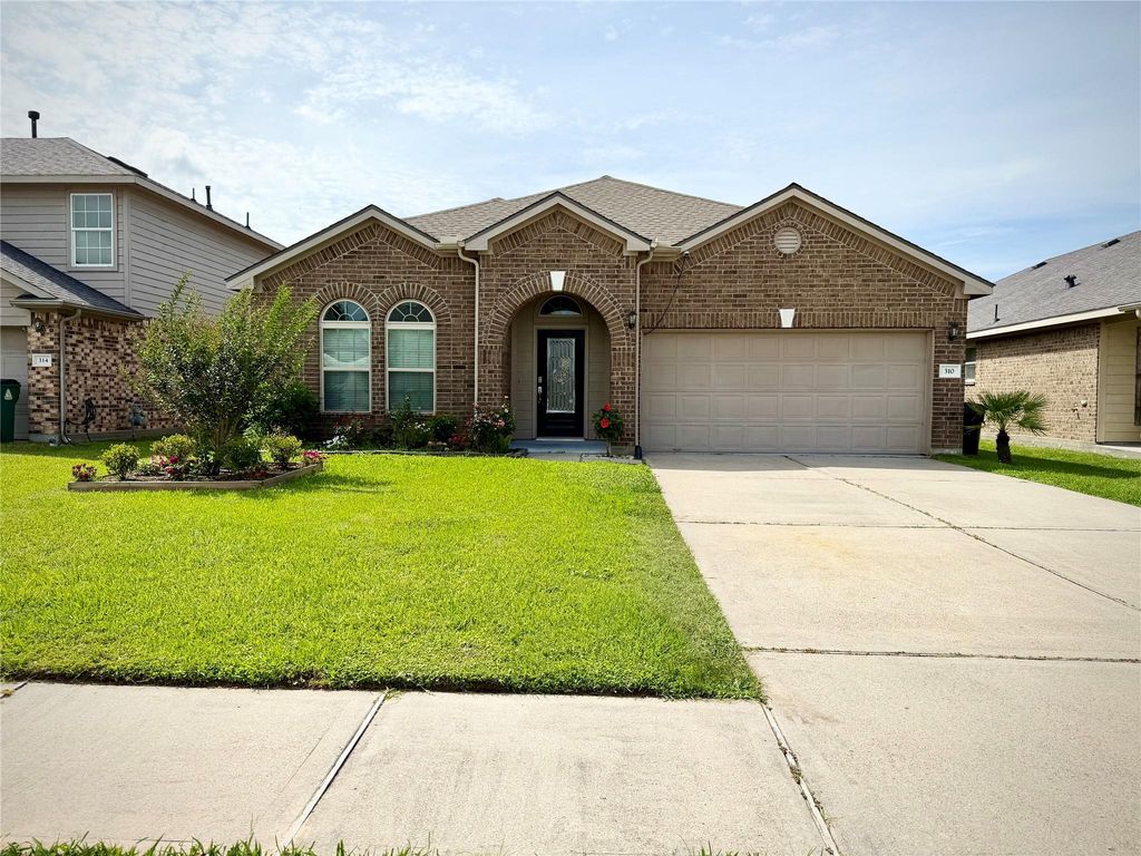 310 Gulf Winds Drive, Bacliff, TX 77518