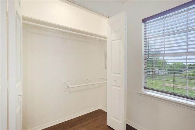 1829 Ridgewood Road, Denison, TX 75020