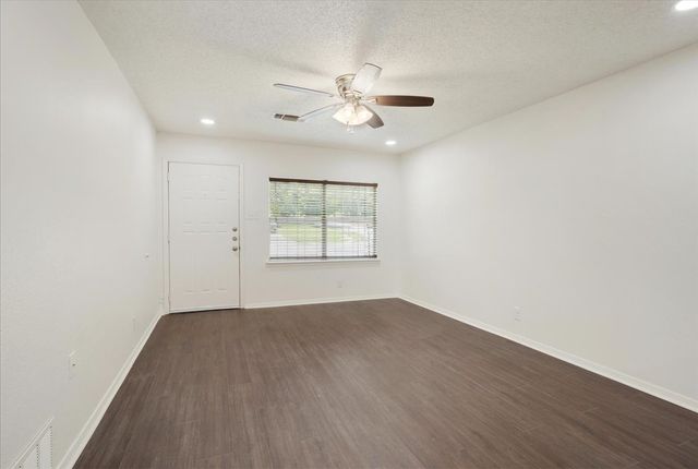 1829 Ridgewood Road, Denison, TX 75020