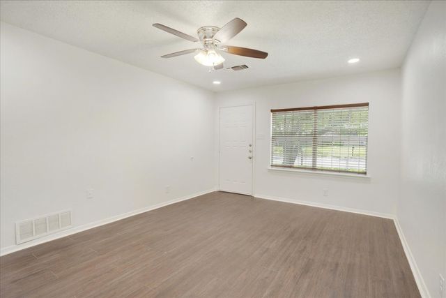 1829 Ridgewood Road, Denison, TX 75020