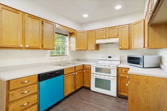 1829 Ridgewood Road, Denison, TX 75020