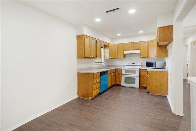 1829 Ridgewood Road, Denison, TX 75020