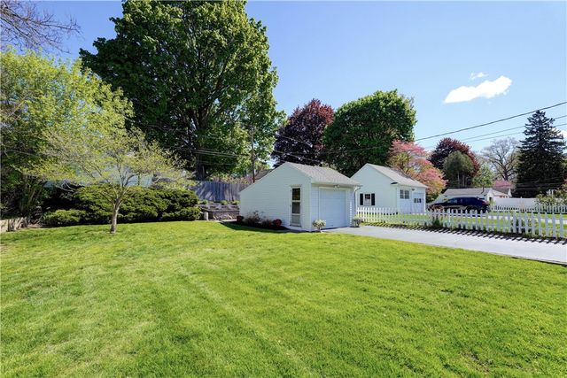 119 Woodbine Avenue, East Rochester, NY 14445