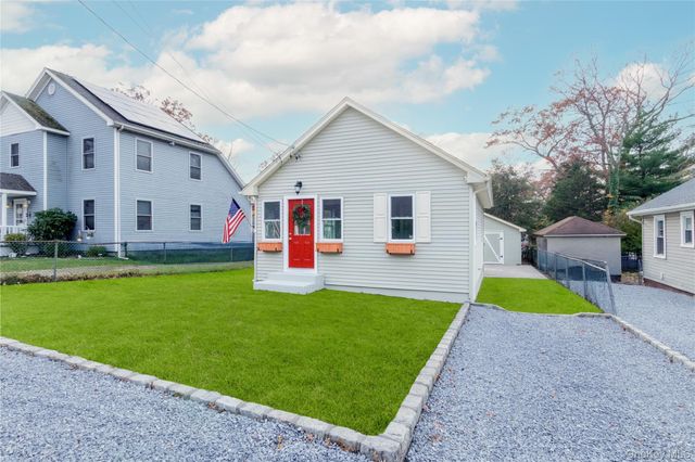 56 Shell Road, Rocky Point, NY 11778