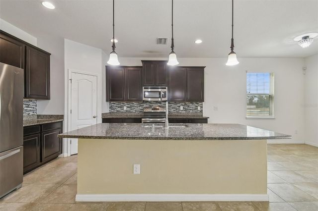 10507 AVIAN FORREST DRIVE, Riverview, FL 33578