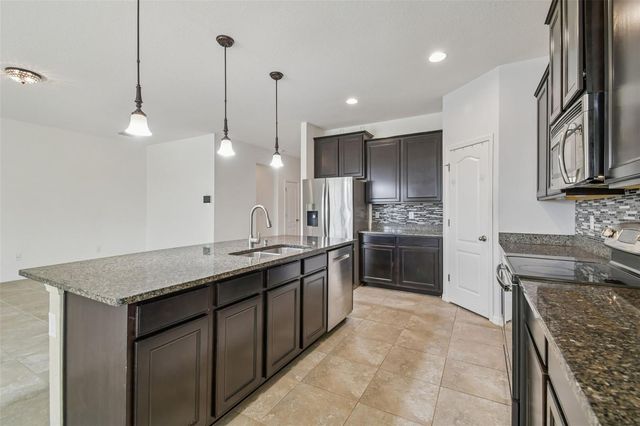 10507 AVIAN FORREST DRIVE, Riverview, FL 33578