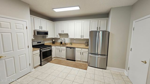 88 Riva Boulevard, Brick, NJ 08723