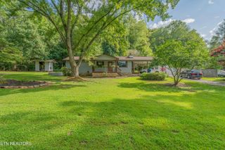 763 Blockhouse Valley Rd, Clinton, TN 37716